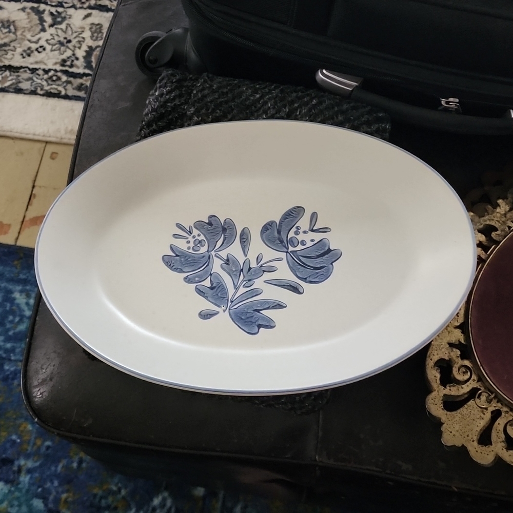 14" Pfaltzgraff folk art platter